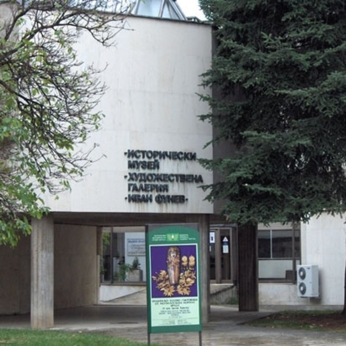 vraza1_700x700_crop_478b24840a