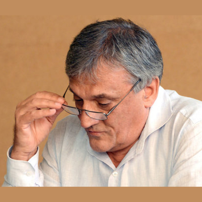 photo-5_700x700_crop_478b24840a