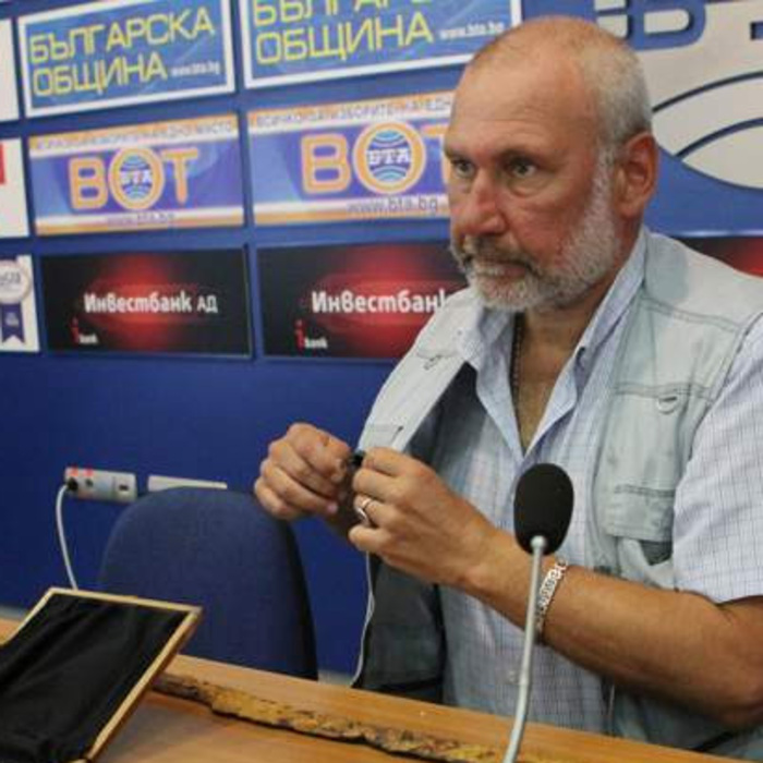 nikolaj-ovcarov_700x700_crop_478b24840a