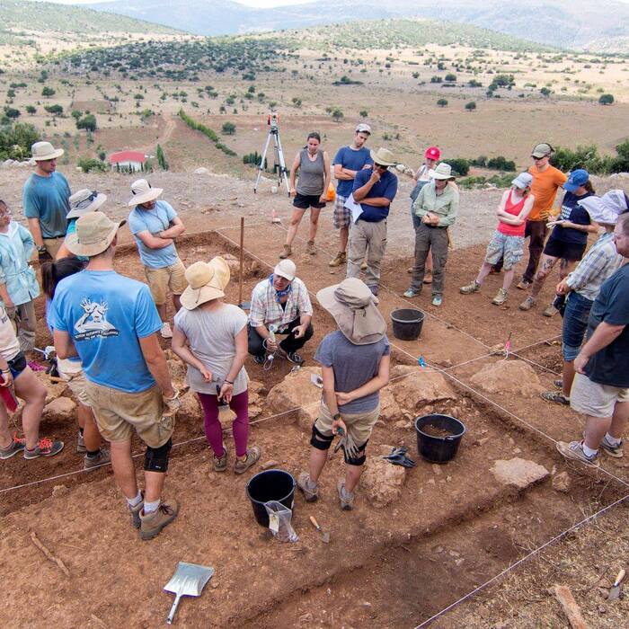 kastrouli-southern-terrace-panorama_700x700_crop_478b24840a