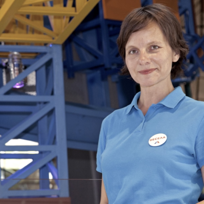 vesela_700x700_crop_478b24840a